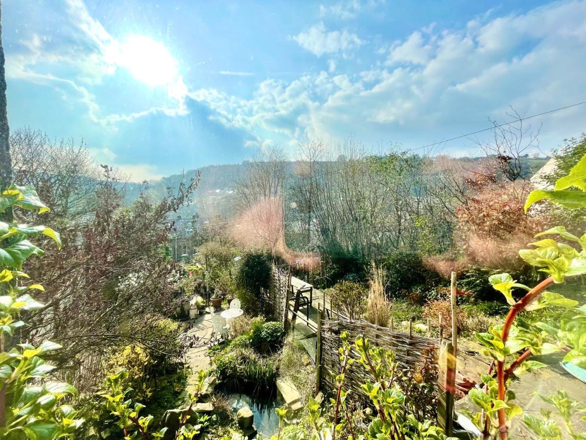 Nutclough Cottage - Log Fire And Valley View - Sleeps 2 Hebden Bridge Exterior photo